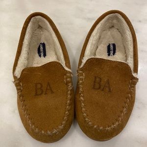 Youth Sz 2 Lands End Slippers monogram BA